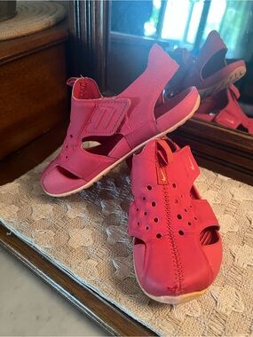 NIKE Classic Sunray Toe Protect 2 Summer Casual Sandals Pink Orange Girl's Sz 10